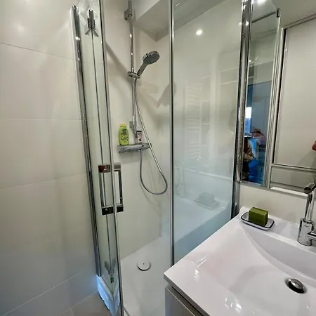 Mobility Lease- Sunny With Large Balcony, Park View At 15 Appartamento Parigi