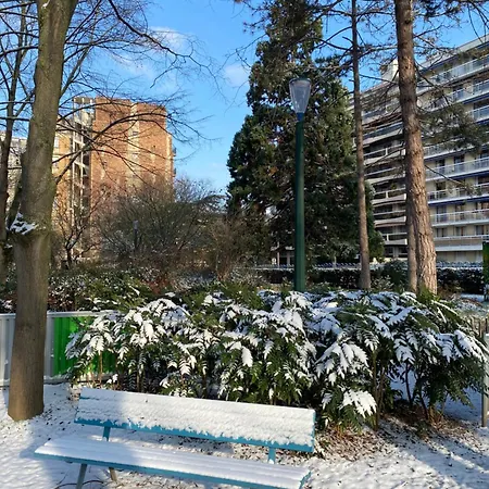 Appartamento Mobility Lease- Sunny With Large Balcony, Park View At 15 Parigi