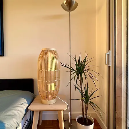 Appartamento Mobility Lease- Sunny With Large Balcony, Park View At 15 Parigi