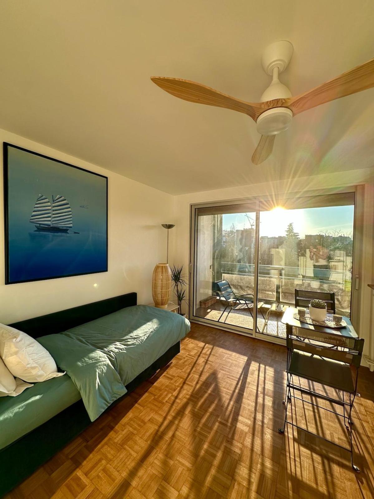 Appartamento Mobility Lease- Sunny With Large Balcony, Park View At 15