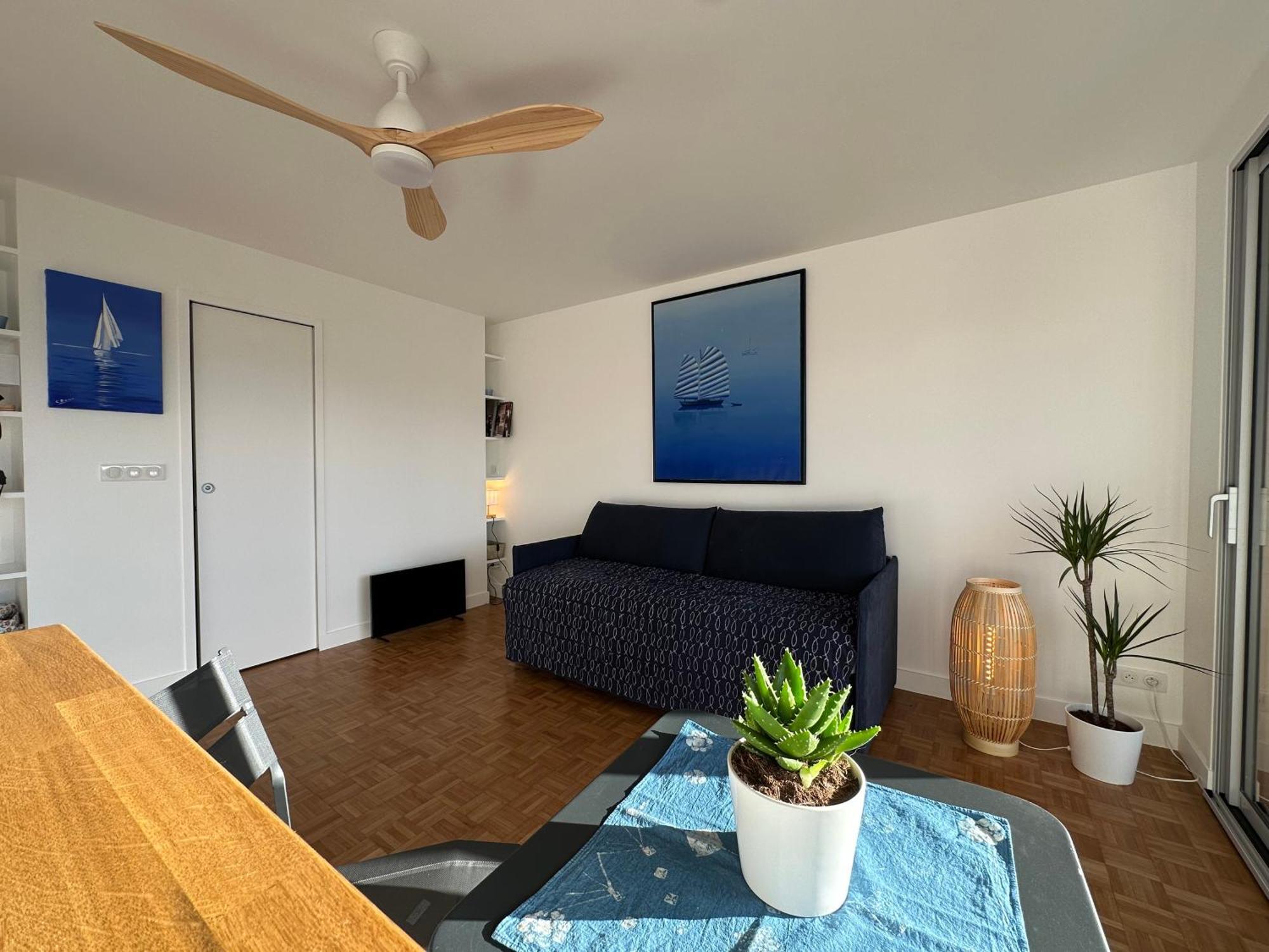 Mobility Lease- Sunny With Large Balcony, Park View At 15 * Parigi